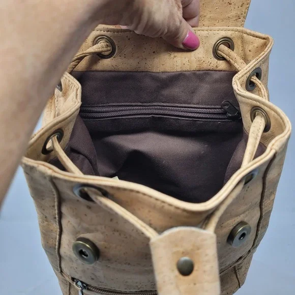 Montado Vegan Cork Backpack Two Toned Tan Brown Taco Flap Minimalist Western - Picture 11 of 12